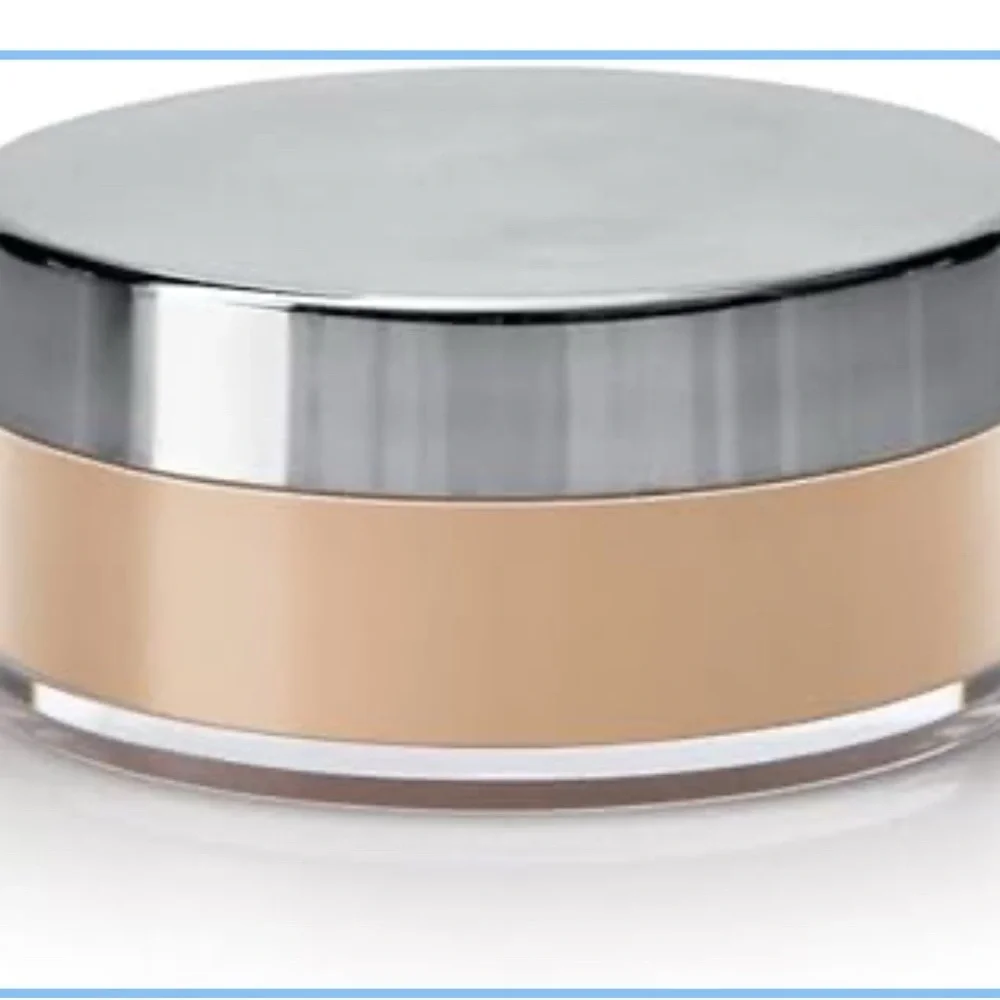Mary Kay Mineral Powder Foundation (m01)